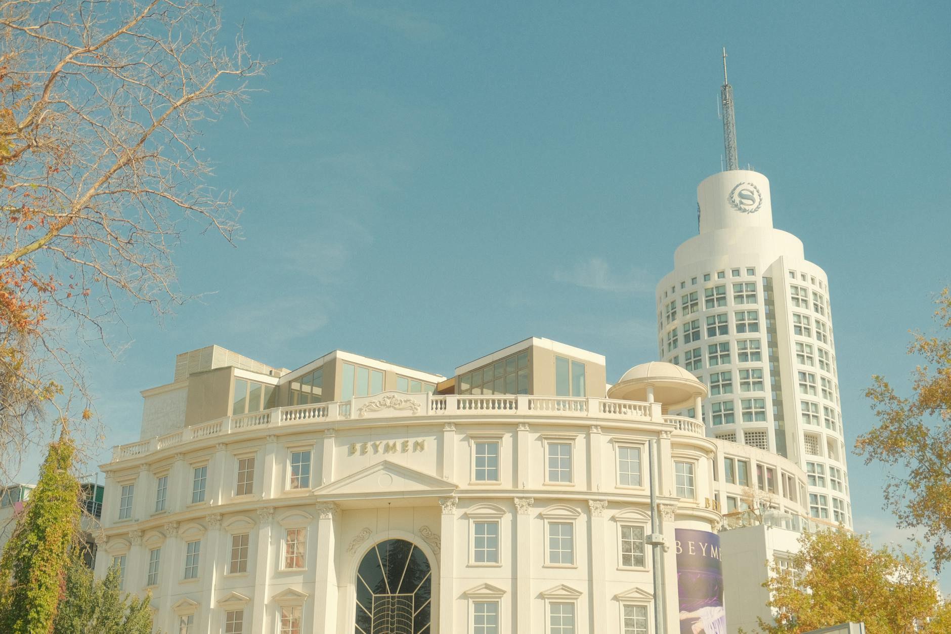 Optimasi marketplace Shopee Tokopedia dengan strategi terbaru untuk meningkatkan penjualan dan visibilitas toko online Anda di platform e-commerce terbesar Indonesia