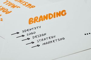 Konsultan branding produk Purwokerto membantu meningkatkan kesadaran dan keunikan merek Anda melalui strategi pemasaran yang efektif dan inovatif.